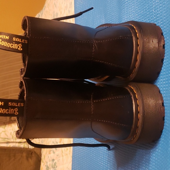 Dr Martens - Picture 4 of 4